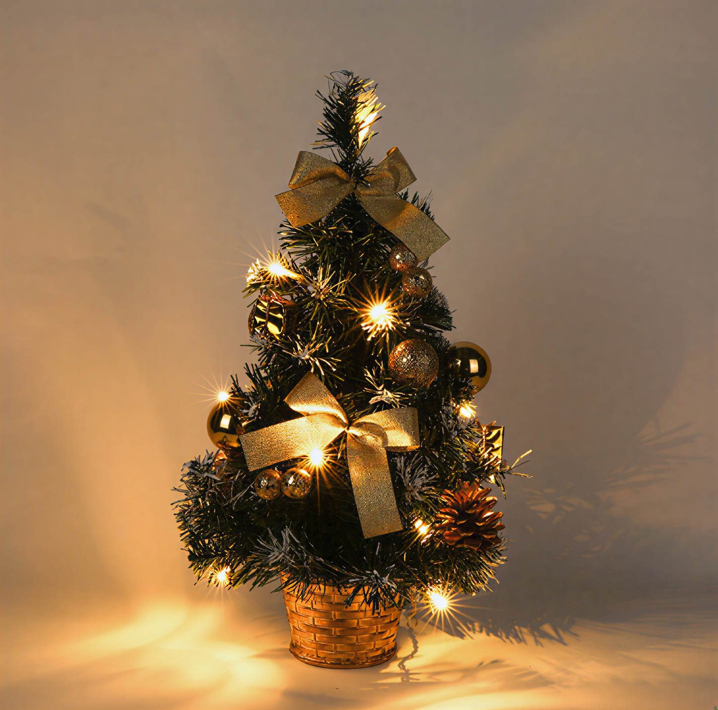 Fernsby™ Mini Christmas Tree (Gold)